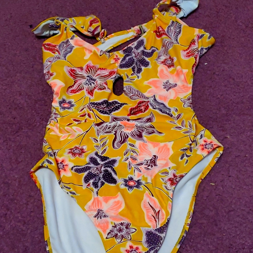 Swim suit